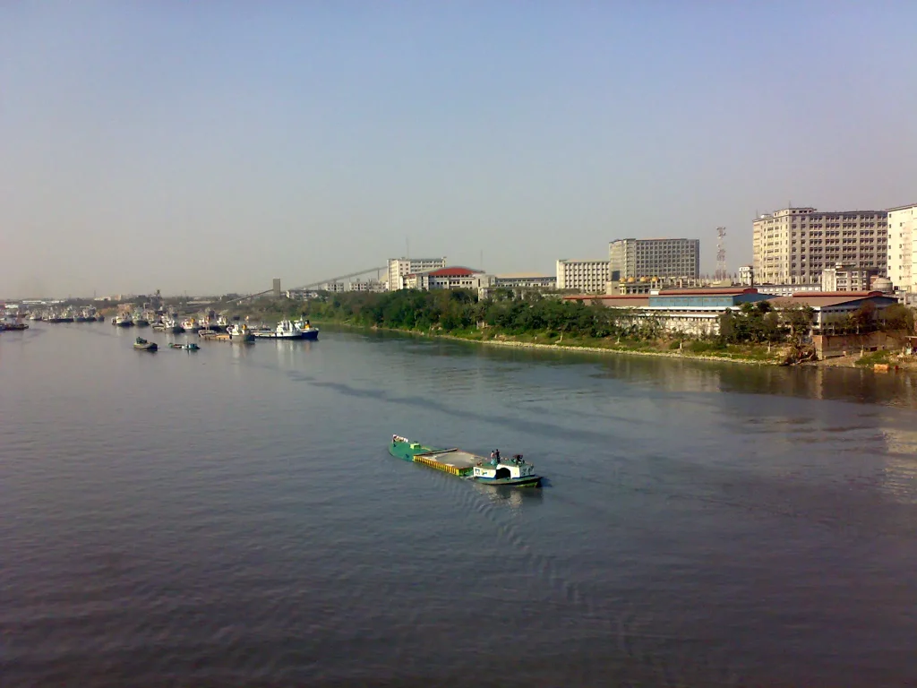 বাংলাদেশের সবচেয়ে ছোট জেলা কোনটি